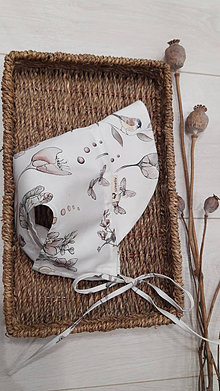 Detské čiapky - Birds and flowers baby bonnet - čepiec letný - 14578415_