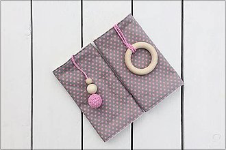 Detský textil - Dopredaj - Slintáčiky na ergonomické nosiče (Sivé s ružovými bodkami) - 14578703_