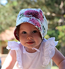 Detské čiapky - Letný detský ľanový čepiec kvety a černice - 14582003_