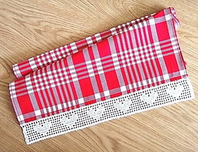 Úžitkový textil - Károvaná utierka s háčkovanou krajkou, červeno - biela - 14582902_