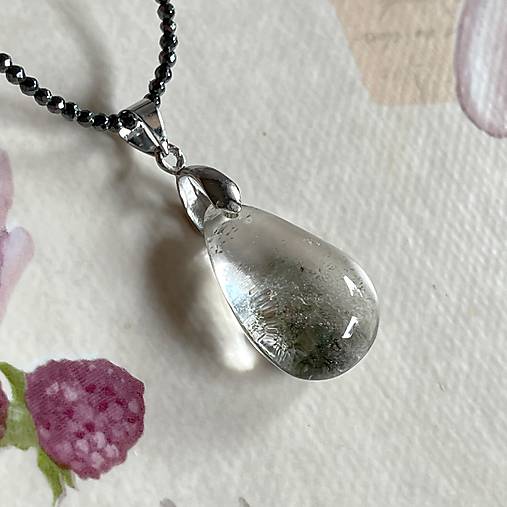 Phantom Quartz Teardrop Pendant / Prívesok s fantómovým krištáľom v tvare kvapky PR-002 T0017