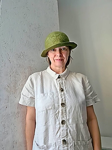 Čiapky, čelenky, klobúky - Jemný jarný zelený klobúk ĎATELINA - 14586921_