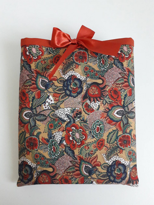 Papiernictvo - Obal na knihu so stuhou - 14589082_