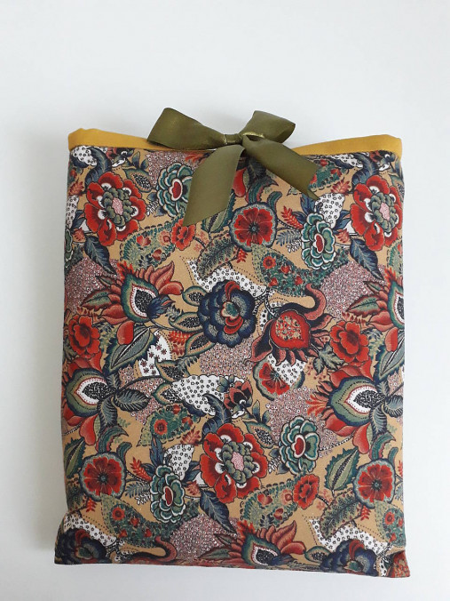 Papiernictvo - Obal na knihu so stuhou - 14589092_