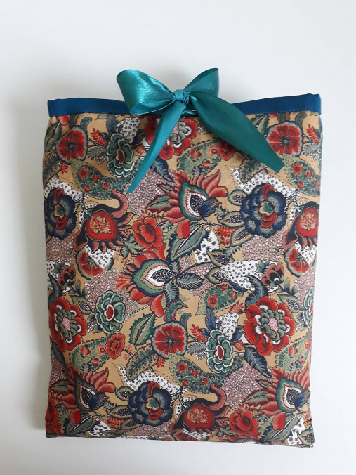 Papiernictvo - Obal na knihu so stuhou - 14589095_