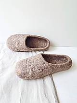 Ponožky, pančuchy, obuv - Vlnené hnedé papuče ONA-muškátový oriešok - 14588437_