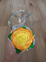 Dekorácie - Žlto oranžová ruža v kornútku - 14589339_