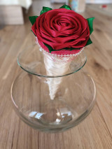 Dekorácie - Bordová  ružička v kornútku - 14589383_