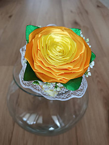 Dekorácie - Žlto oranžová ruža v kornútku - 14589342_