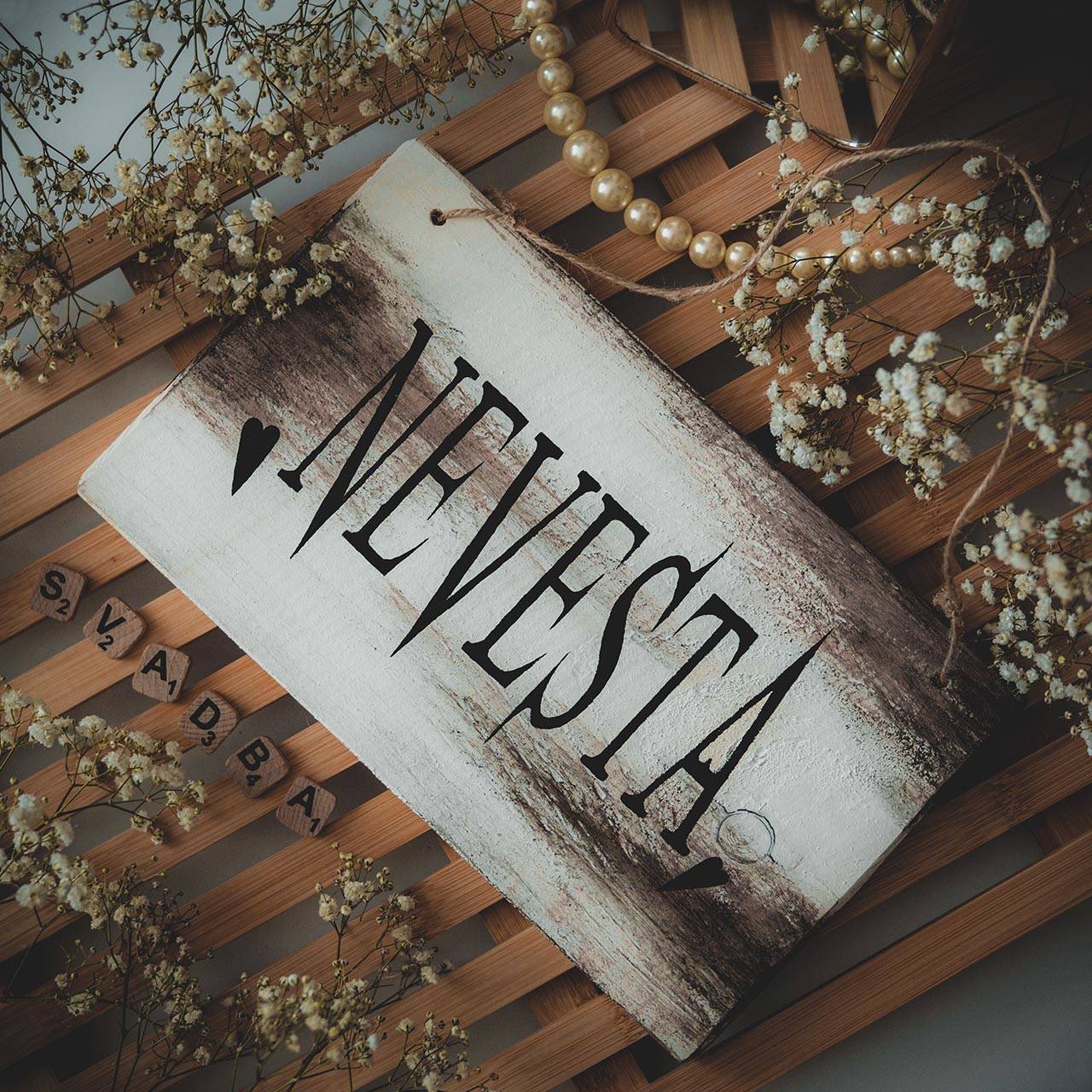 Závesná tabuľka: Nevesta