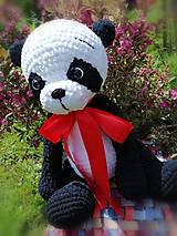 Hračky - Háčkovaná panda Mimi - 14594084_