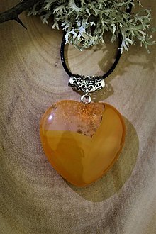 Náhrdelníky - veľké srdce karneol s krištálom prívesok - 14599141_