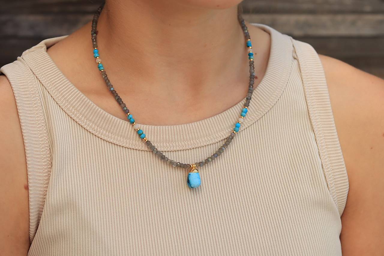 Náhrdelník labradorit, tyrkys, mesačný kameň