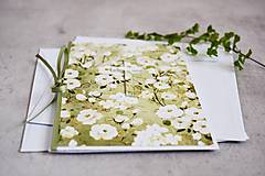 Papiernictvo - Kresťanský pozdrav - zelené kvietky s krížikom - 14602527_