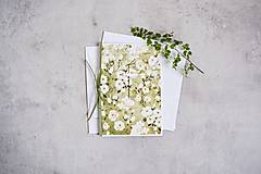 Papiernictvo - Kresťanský pozdrav - zelené kvietky s krížikom - 14602528_