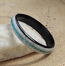 Prstene - Ebenový prsteň s magnezitom a tyrkysom - 14604276_