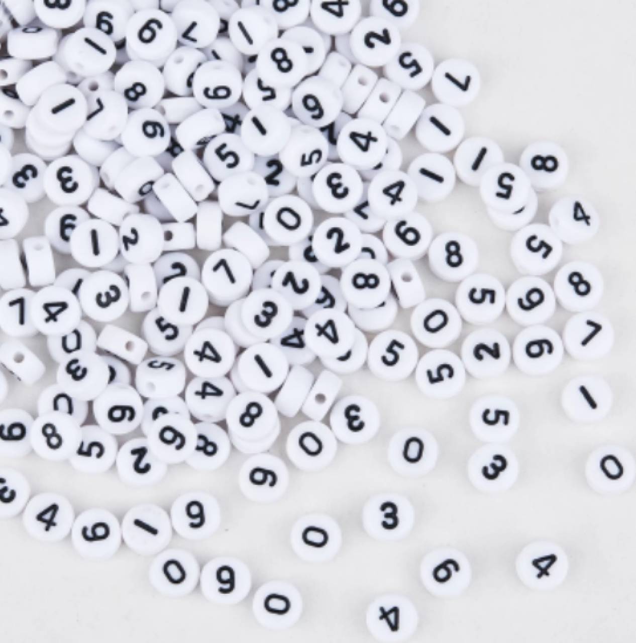 KI103 Korálka plastová číslo 7 mm