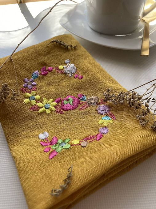 Úžitkový textil - Ľanová utierka MANGO s výšivkou ,,MONOGRAM" - 14619837_