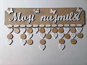 Dekorácie - Morený rodinný kalendár dub sonoma s nápisom Moji najmilší - 14626706_
