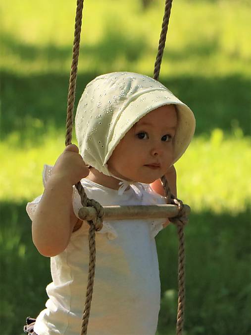 Madeirový čepiec Viktória ivory (Letný detský)