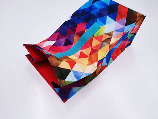 Desiatnik pestrofarebné trojuholníky