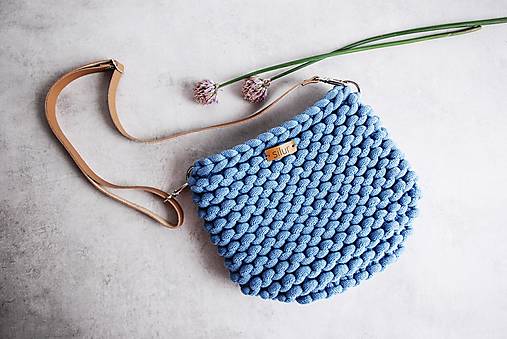 Pletená "chunky" kabelka - farby mora (Modrá)