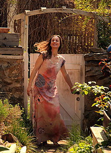 Šaty - "Májové čekání na růže", dlouhé šaty s kapsou - 14632768_