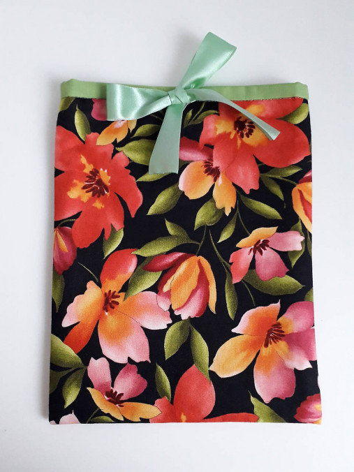 Papiernictvo - Obal na knihu so stuhou - 14645997_