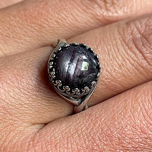 Asteric Ruby & Vintage Silver  Ag925 Ring / Filigránový prsteň s asterickým rubínom E012