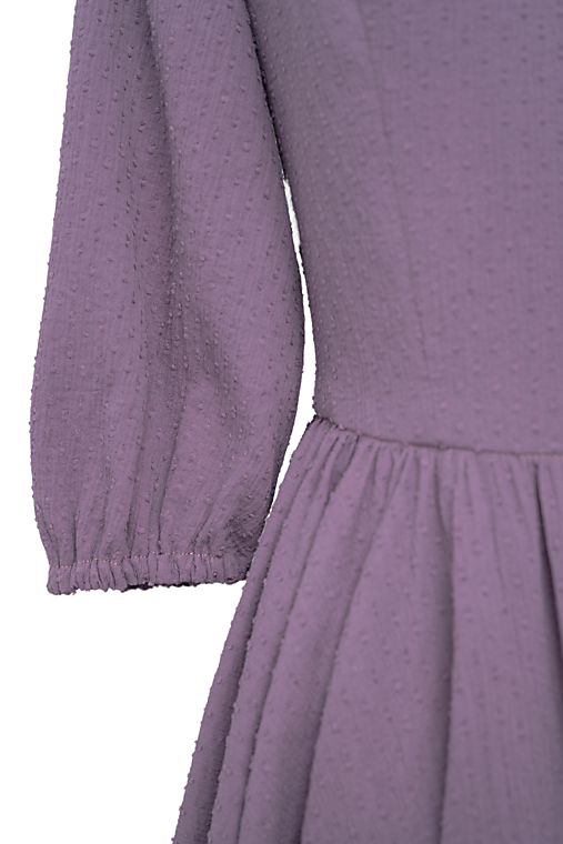Bavlnené korzetové šaty s rukávikmi a riasenou sukňou v baklažánovom odtieni