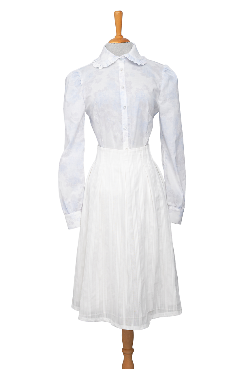 Bavlnená blúzka s utajeným kvetovaným dezénom