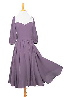 Šaty - Bavlnené korzetové šaty s rukávikmi a riasenou sukňou v baklažánovom odtieni - 14649931_