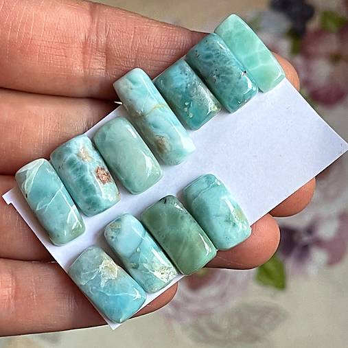 Minerály - Larimar pravý kabošon oblý obdĺžnik B-AB / 13x7-20x7mm - 14652268_