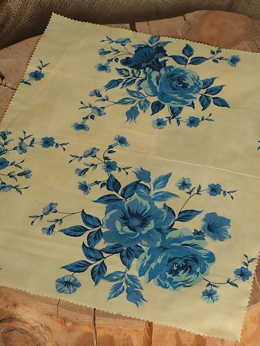 Voskobrúsok 40cm x 28cm modré ruže