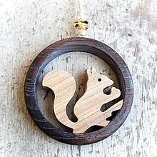 Dekorácie - Drevená veverička (Hnedá) - 14661590_