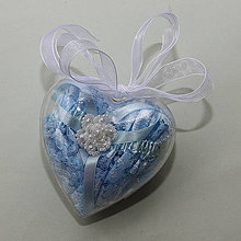 Spodná bielizeň - Modrý čipkovaný svadobný podväzok s modrým kvietkom  (darčekové balenie plastové srdiečko) - 14665478_