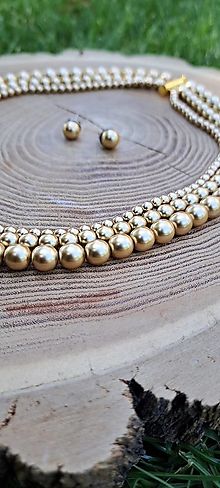 Sady šperkov - Set - perlový náhrdelník trojradový a náušnice  (Zlatá) - 14667289_