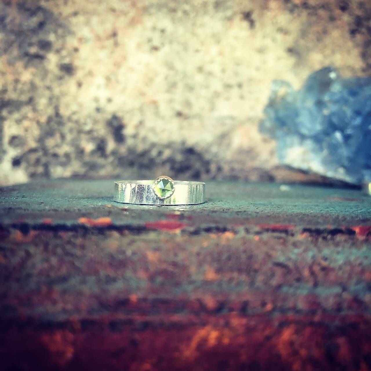 Strieborný prsteň s olivínom II, - Kamienkovo