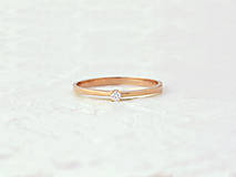 Prstene - 585/1000 zlatý zásnubný prsteň s prírodným diamantom 2mm - 14670279_
