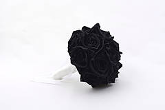 Kytice pre nevestu - Saténová kytica svadobná čierna ruže - 14673263_