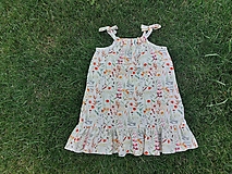 Detské oblečenie - Mušelínové letné šaty- lúka - 14691502_