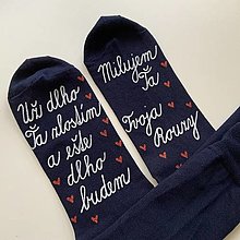 Ponožky, pančuchy, obuv - Maľované ponožky k výročiu SVADBY (tmavomodré + Milujem ŤA) - 14692424_
