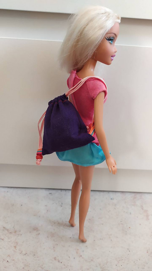 Menší batôžtek pre Barbie