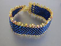 Modro-zlatý ručne šitý korálkový rokajlový náramok