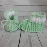Háčkované kojenecké papučky - zeleno/biela