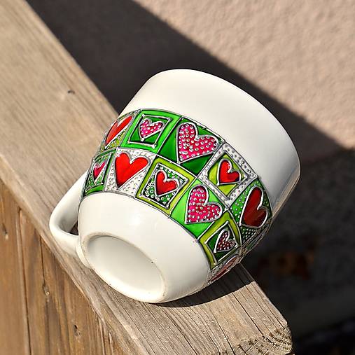 Nádoby - Porcelánový malovaný hrnek Jim – zelenočervený - 14698943_