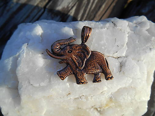 Náhrdelníky - amulety talizmany,výpredaj! (SLONíK -BRONZ) - 14704018_