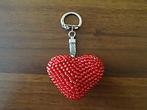 Kľúčenky - Háčkovaný prívesok na kľúče - srdce - 14705701_