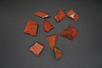 Minerály - Jaspis červený s.k. - 14708963_