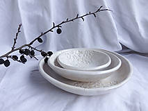 Nádoby - Sada keramických tanierikov - čipkované, biele - 14711001_